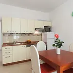 Apartman Bella *