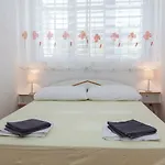 Apartman Bella *