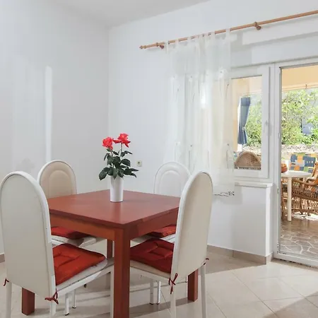 Apartment Bella Podgora