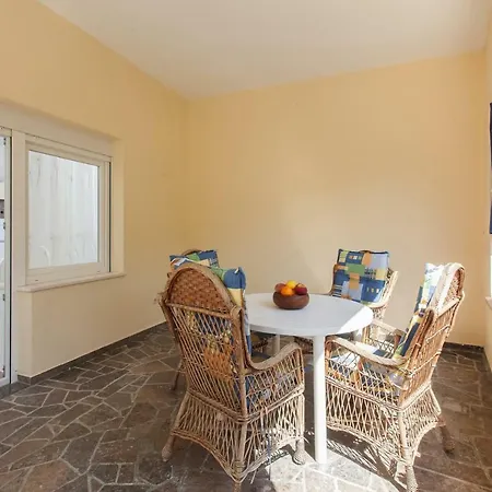 Bella Apartment Podgora