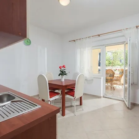 Bella Apartment *